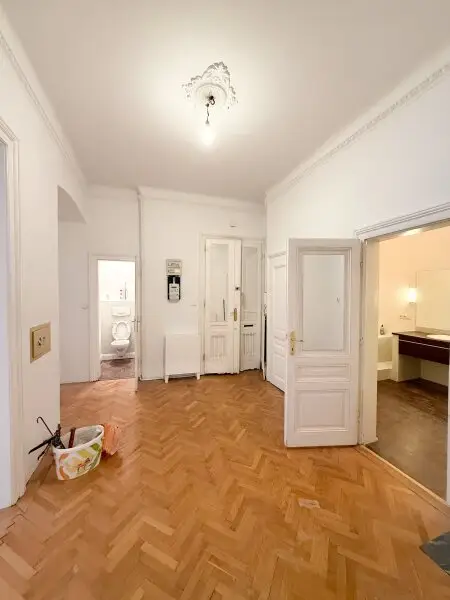 Repräsentative 3-Zimmer Altbauwohnung mit hohen Räumen und edlem Charme – 1040 Wien