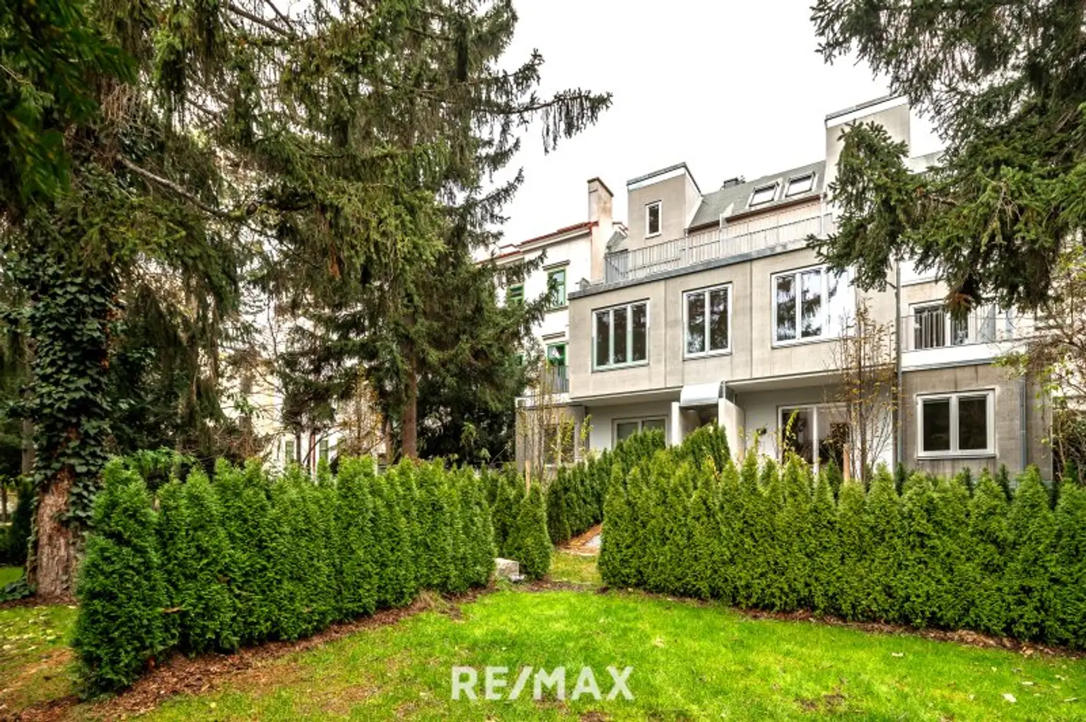 Gartenseite Hausansicht