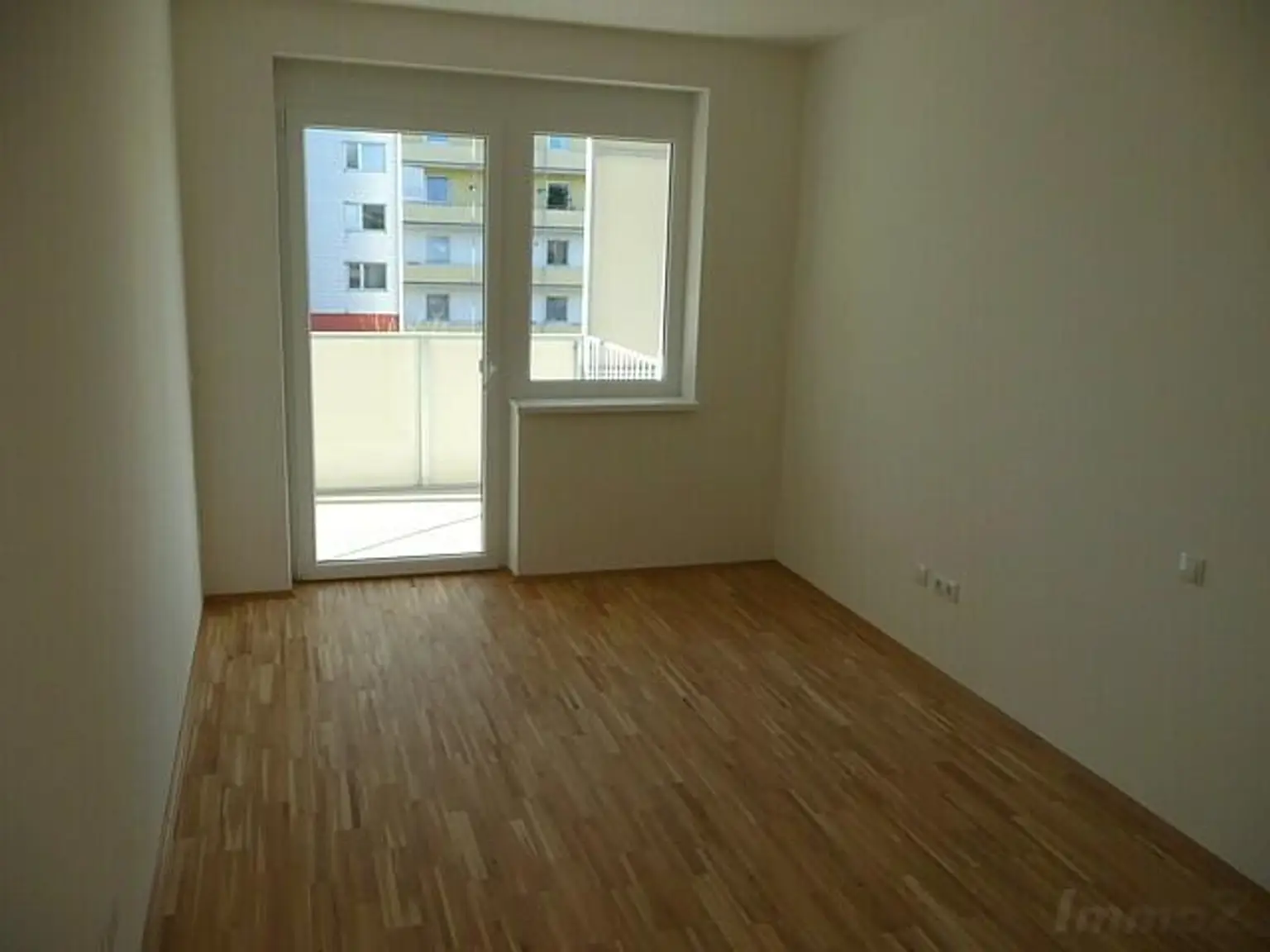 Provisionsfreie 2-Zimmer-Neubauwohnung mit großem Balkon und Tiefgarage in UNI/LKH-Lage !