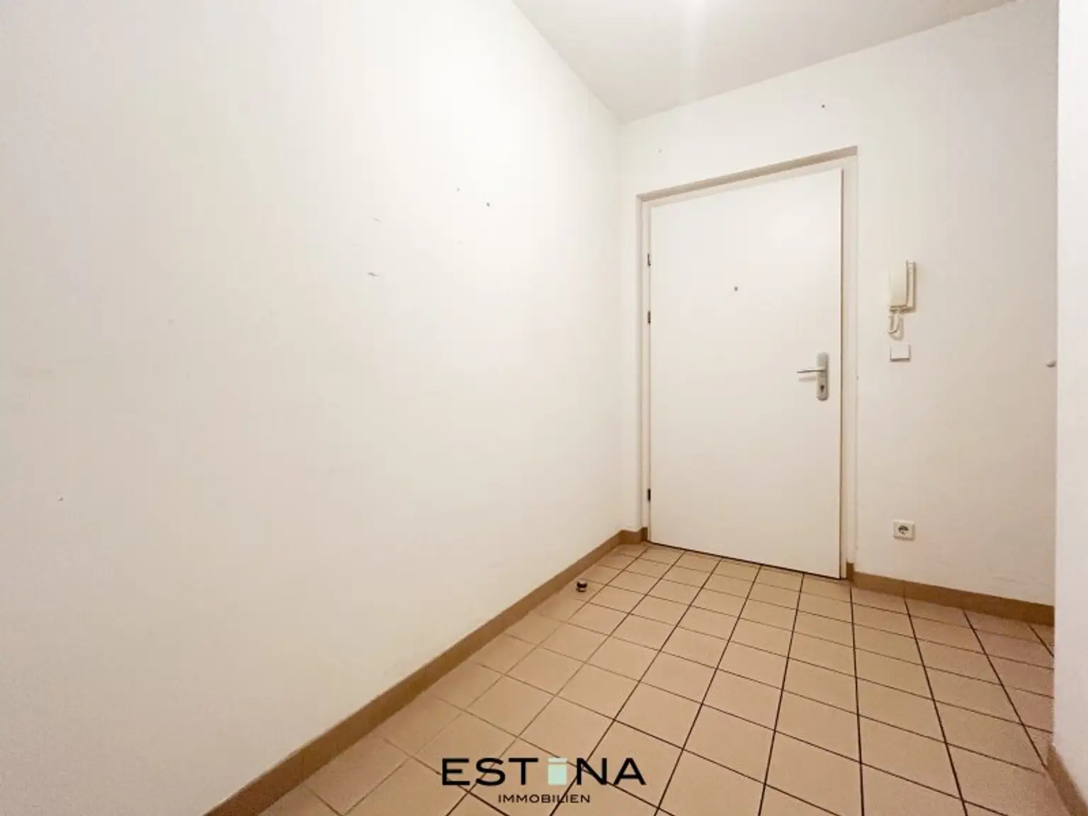 Stilvolle Wohnung mit Balkon in bester Lage - U6 Alser Straße