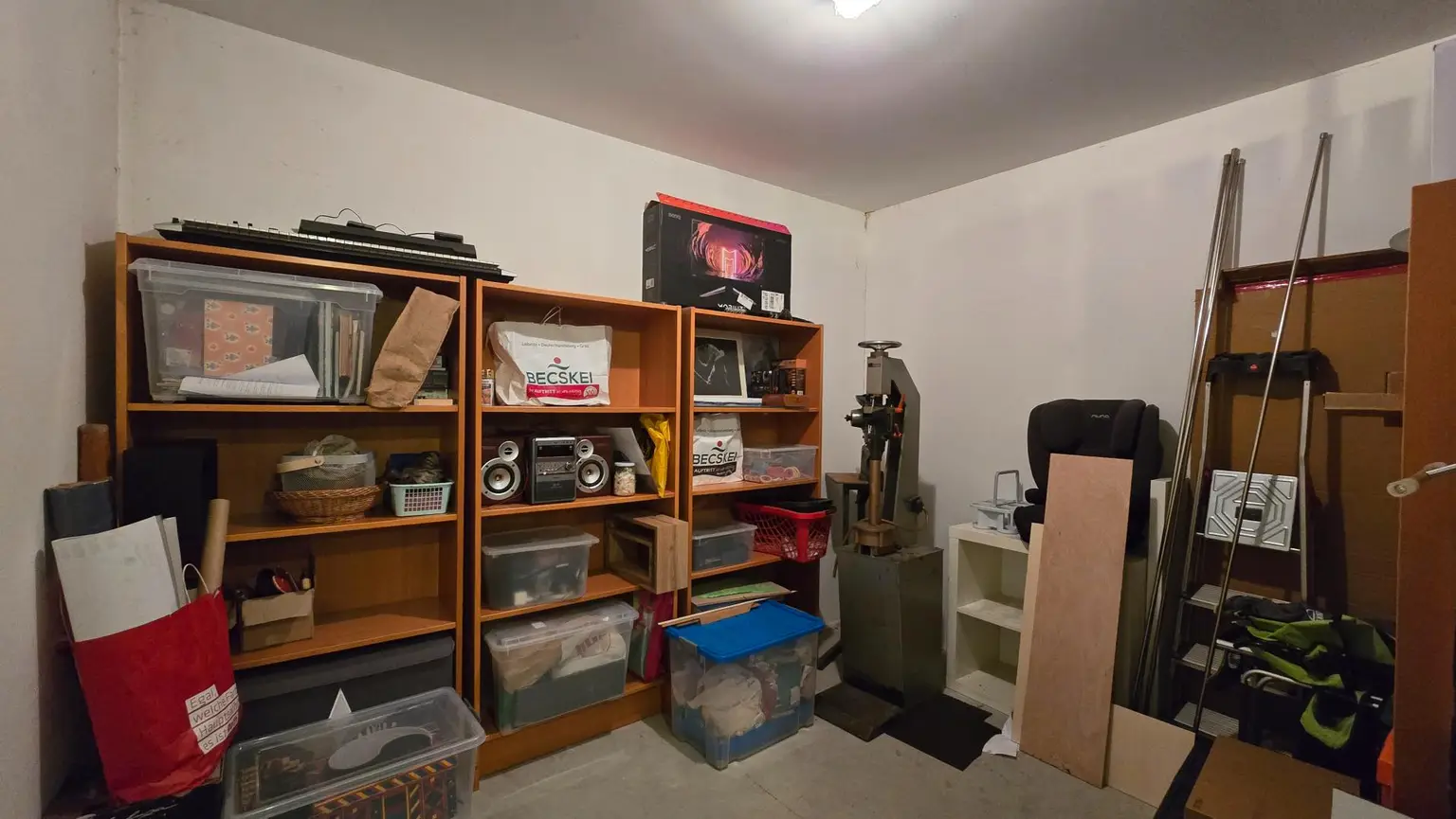 3-Zimmer-Wohnung im 2ten Stock mit sonniger Loggia & Tiefgarage in Toplage von Kaindorf an der Sulm