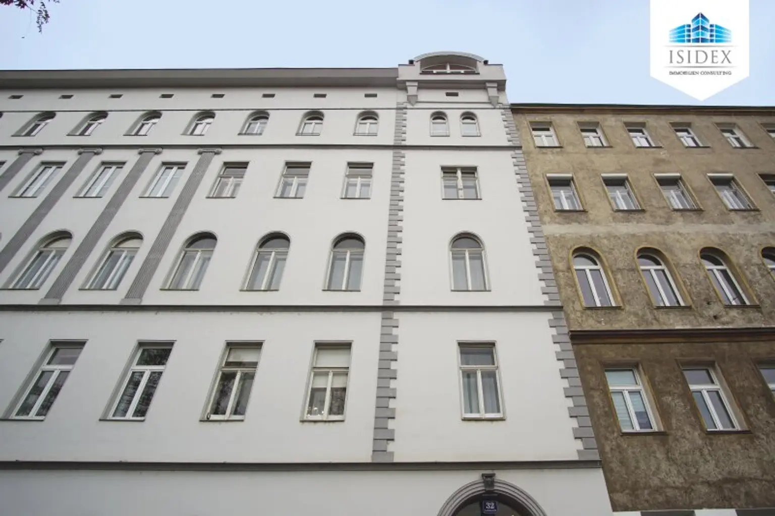 **NEU** Top ausgestattete 3-Zimmer DG-Maisonetten-Wohnung mit großzügiger TERRASSE und SAUNA! Perfekte Lage!!