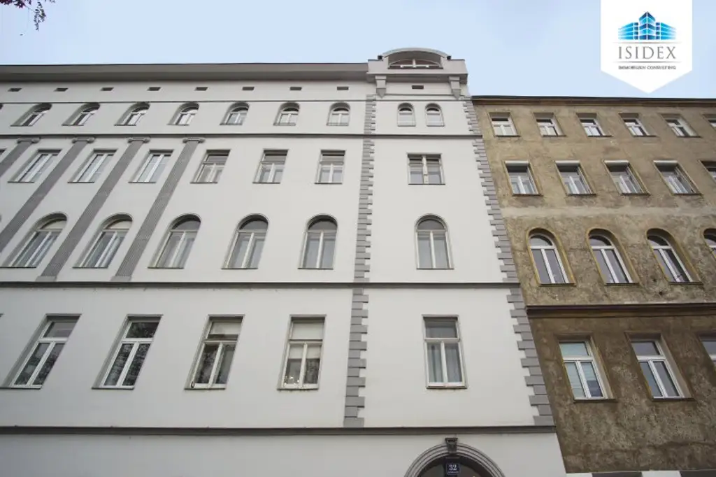 **NEU** Top ausgestattete 3-Zimmer DG-Maisonetten-Wohnung mit großzügiger TERRASSE und SAUNA! Perfekte Lage!!