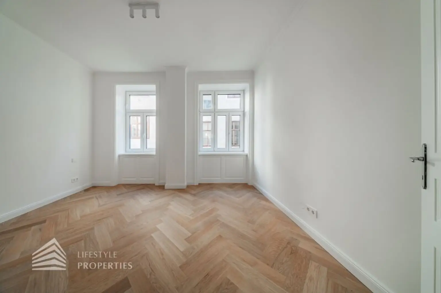 Heller 4-Zimmer Erstbezug mit Balkon, Nähe Meiselmarkt