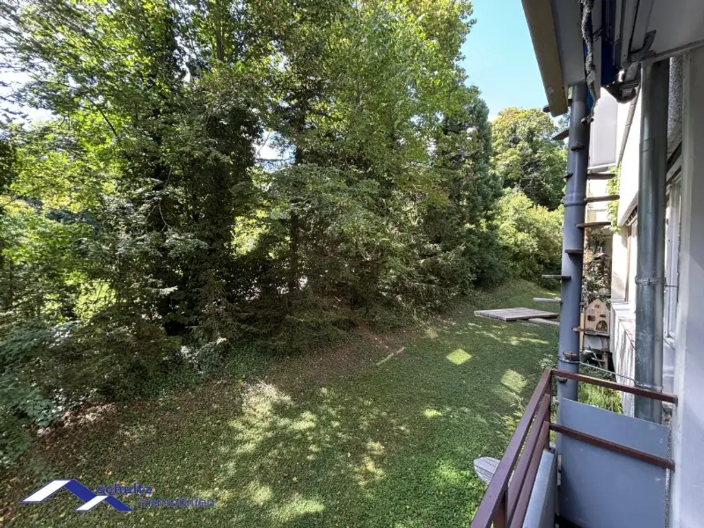 SCHULTZ IMMOBILIEN - Charmante 2-Zimmer-Wohnung in Baden! Ruhelage!  Balkon und Garage!