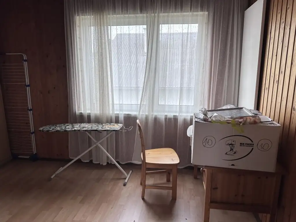 Grundstück mit Zweifamilienhaus in Ruhelage - Variable Gestaltungsmöglichkeiten vorhanden
