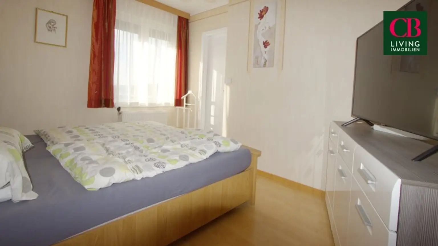 HAUS IN SEHR GUTER LAGE MIT VIEL POTENZIAL !!