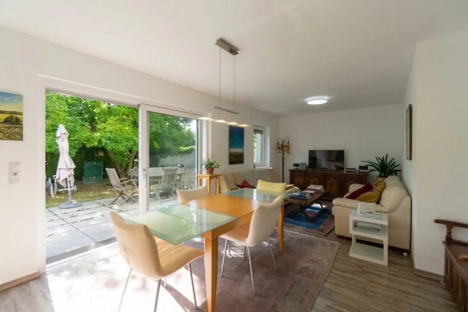 Wohnküche mit Terrassenausgang