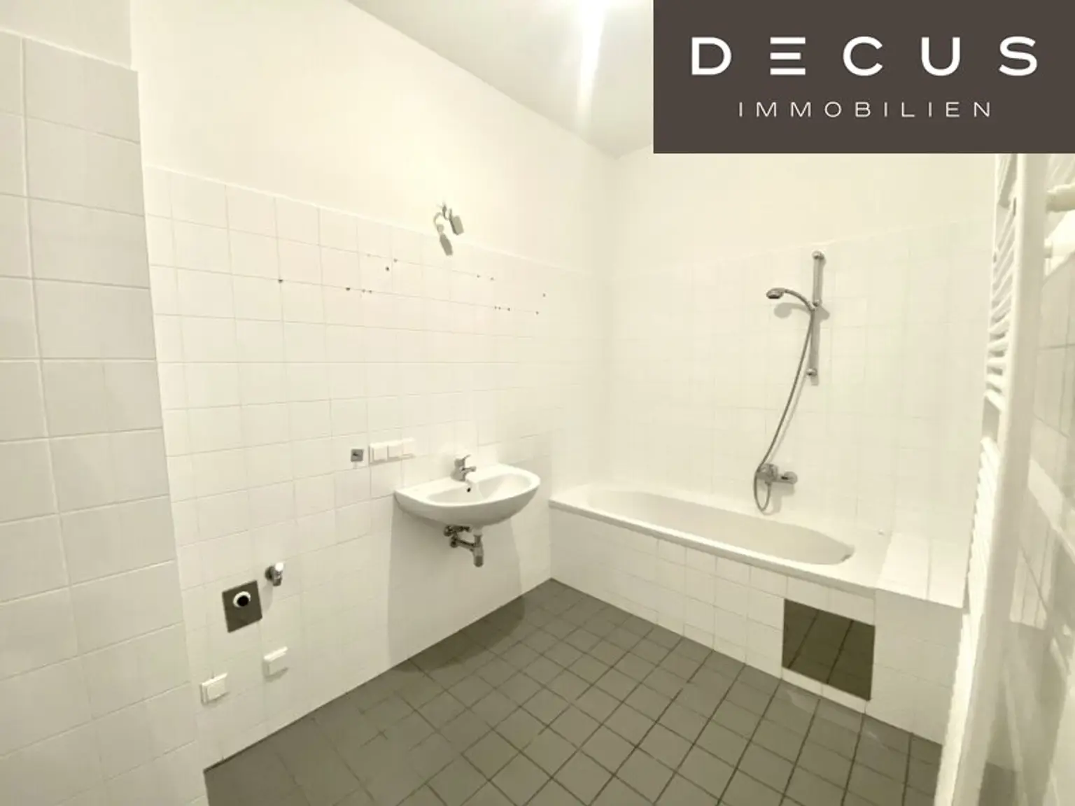 2 ZIMMER | AB 01.01.2026 | MIT FREIFLÄCHE | NÄHE HAUPTBAHNHOF