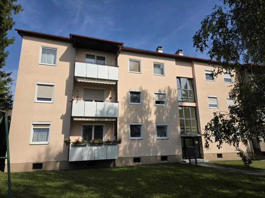 GRÜNOASE -  helle, sonnige 3-Zimmerwohnung in TOPLAGE mit Balkon