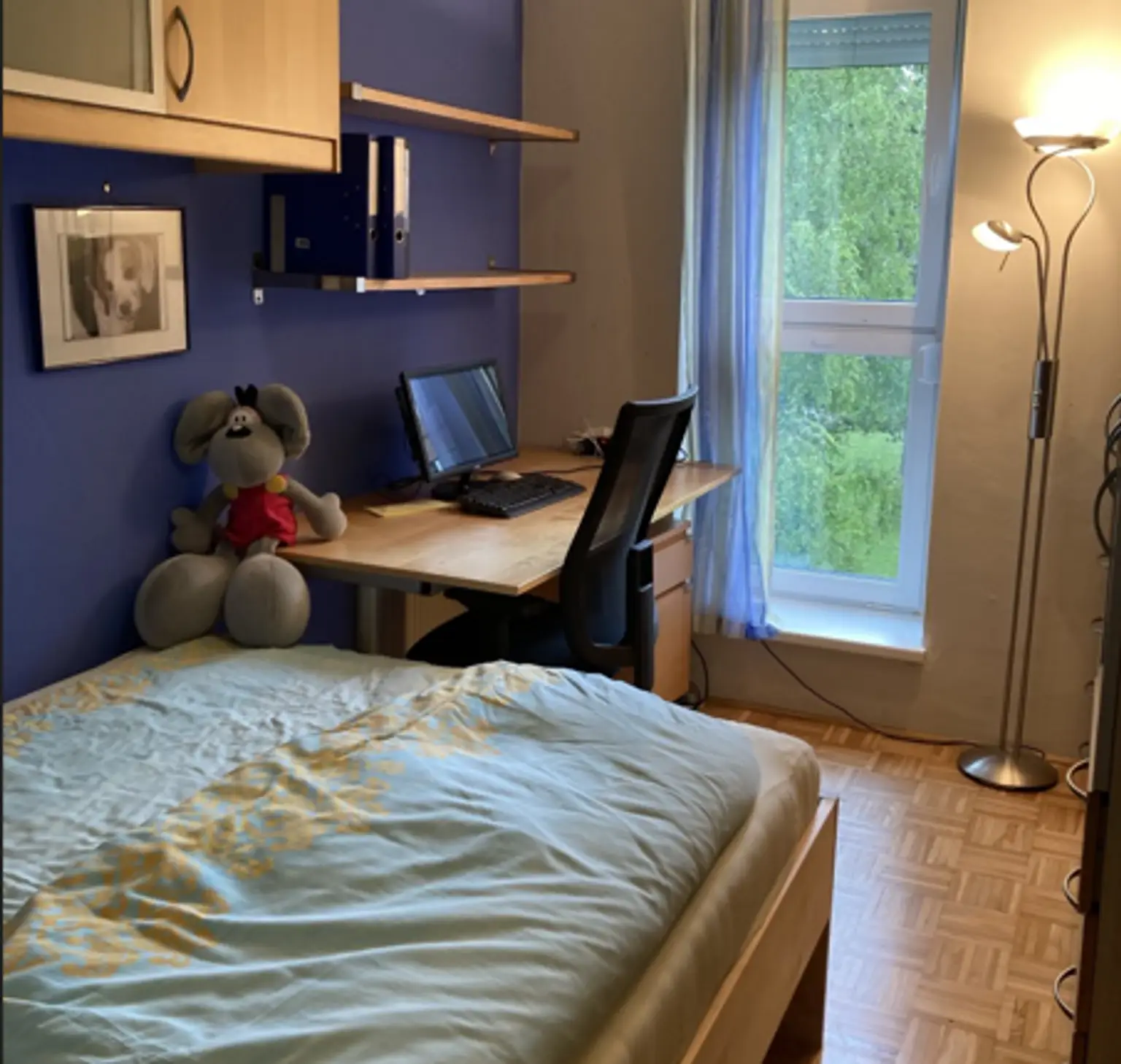Sehr gepflegte und barrierefreie 4-Zimmer Eigentumswohnung in zentraler, ruhiger Wohnlage mit Grünblick. Empfehlenswert!
