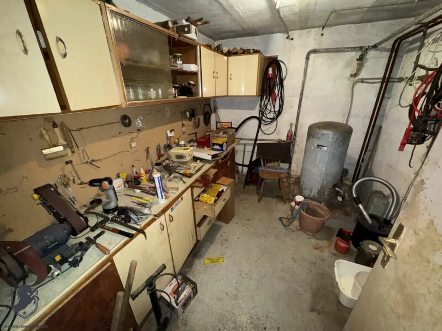 Einfamilienhaus mit Garten, Garage zu vermieten