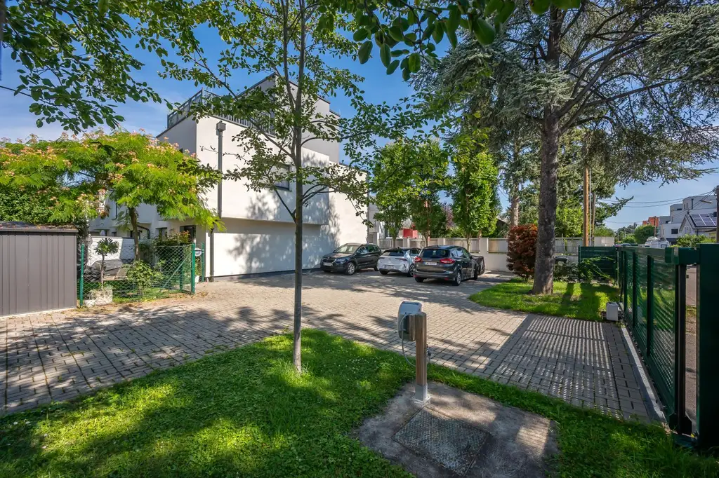 großzügige Doppelhaushälfte | eigener Garten und Parkplatz | viel Platz für Familie & Freunde