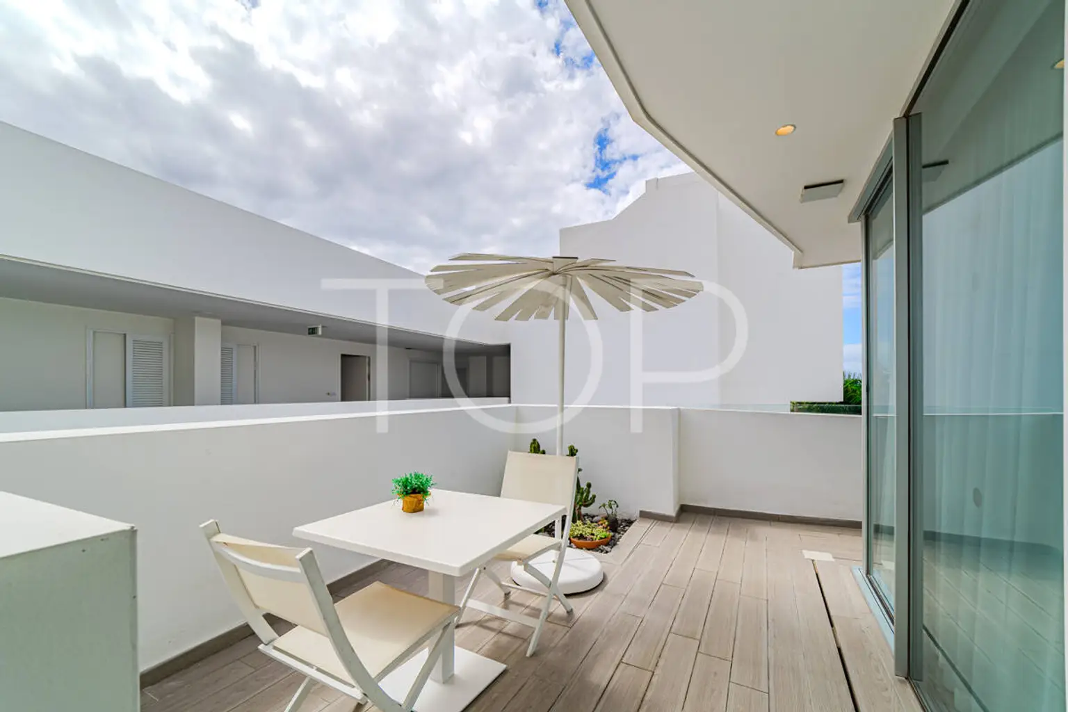 20250930 - 40 - Mi Paraiso - Baobab Suites - V1-8