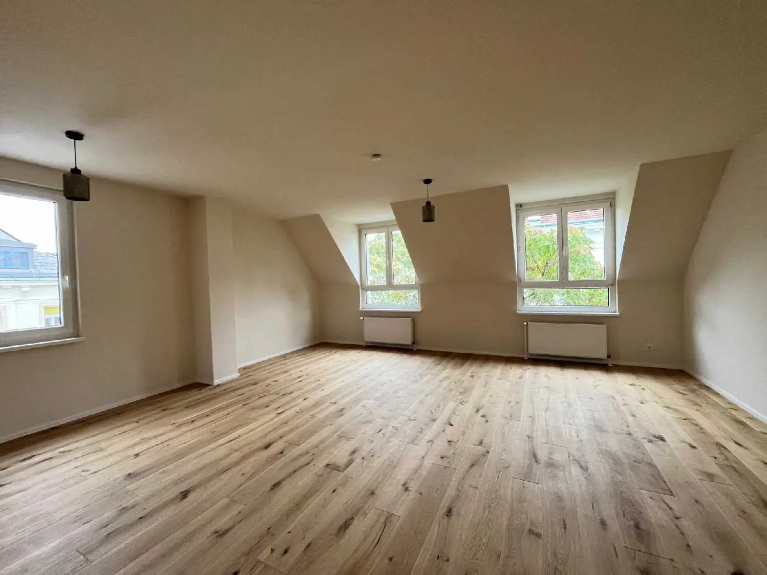 Wunderschöne DG Maisonette am Rande des beliebten Freihausviertels