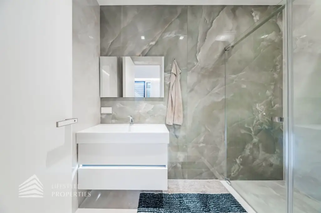 Grandiose Luxusvilla mit Pool - Ihr Rückzugsort Nähe Wienerberg