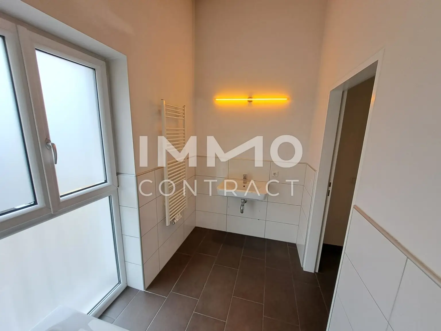 Moderne 2-Zimmer Wohnung mit Balkon in der Raimundstraße 24-26 /  Top C7