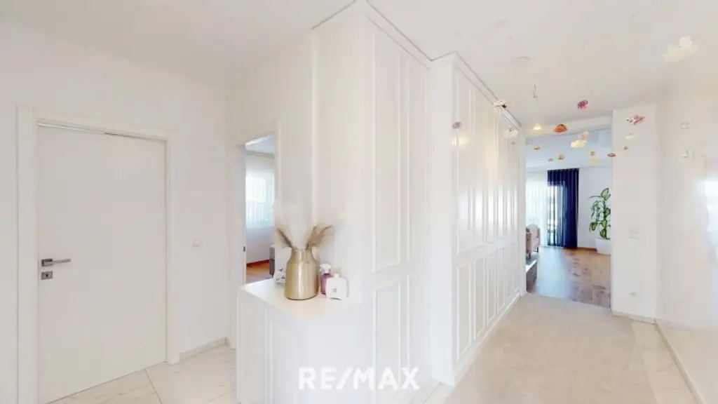 REPRÄSENTATIVE TRAUMVILLA IN BESTLAGE VON HIMBERG NÄHE WIEN & U1