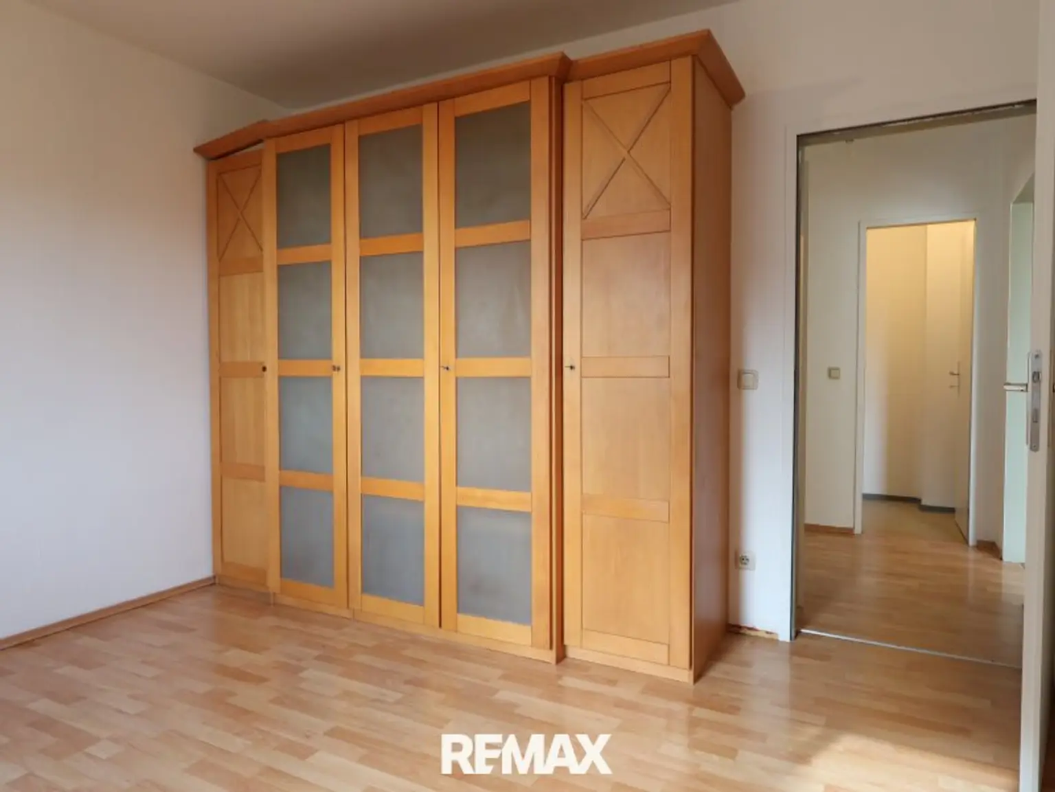 Schlafzimmer und Vorraum