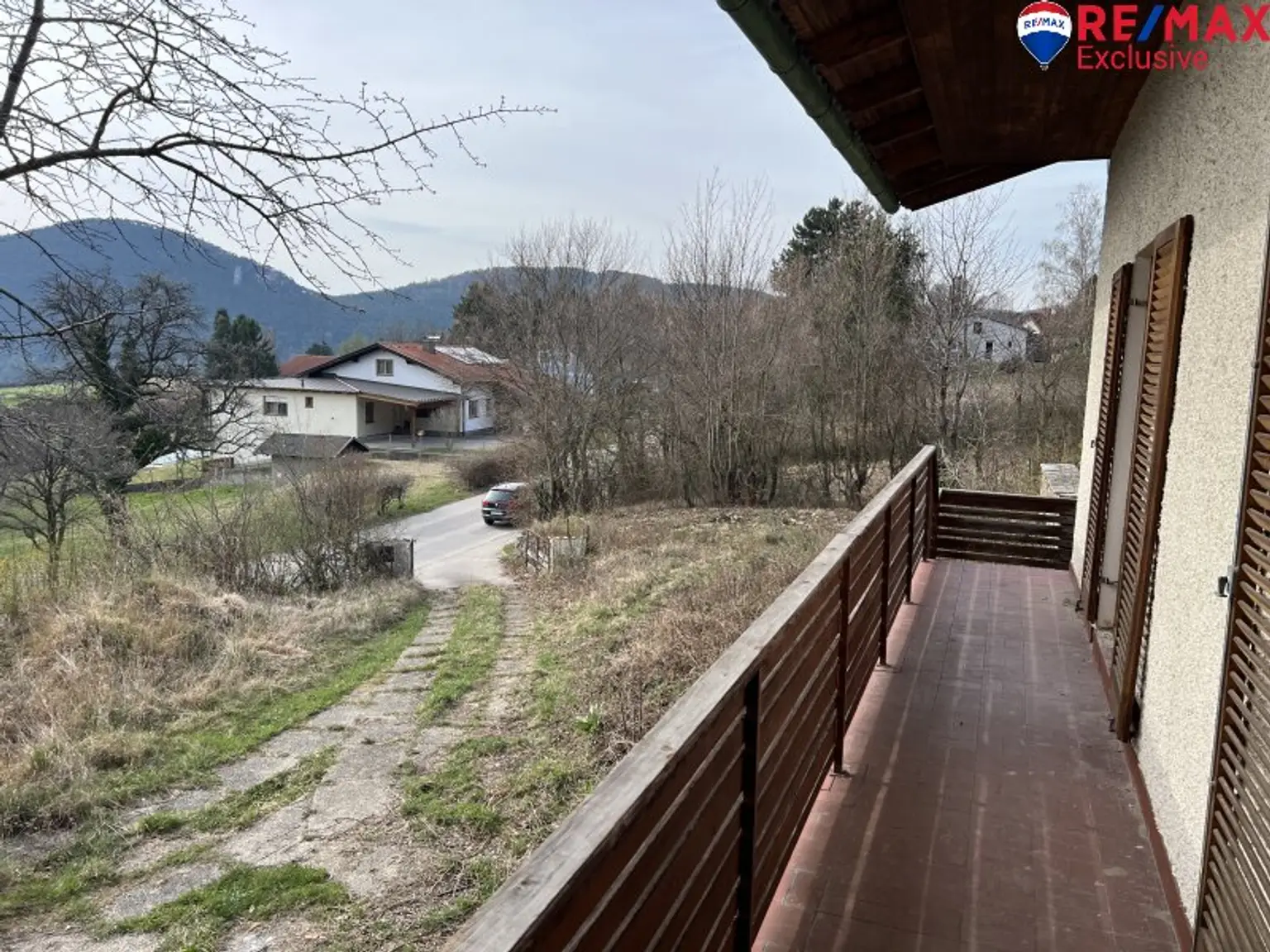 Der Hohen Wand und dem Schneeberg so nah! Sanierungsbedürftiges Einfamilienhaus mit Garten und Garage!