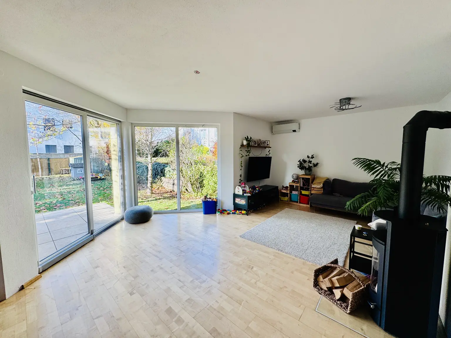 FAMILIENIDYLLE IN LEOPOLDAU – MODERNES EINFAMILIENHAUS NAHE U1