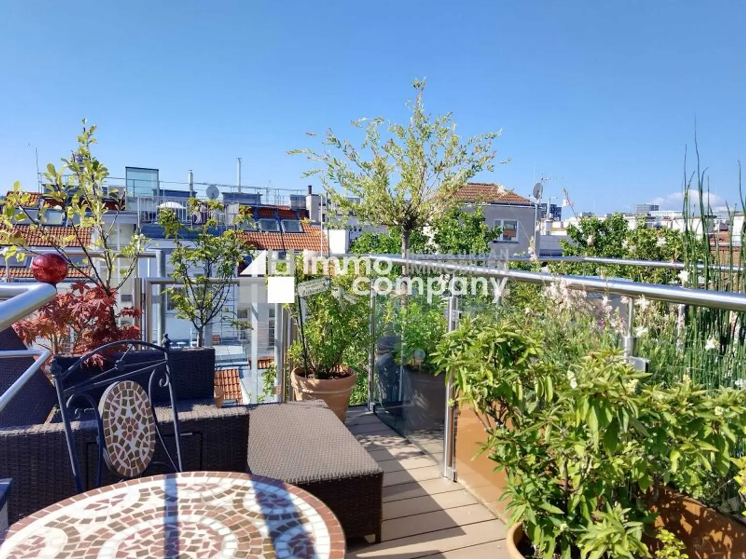 Ruheoase über den Dächern von Wien! Dachgeschoss - Maisonnettenwohnung Nähe Schloss Belvedere mit Balkon und Terrasse