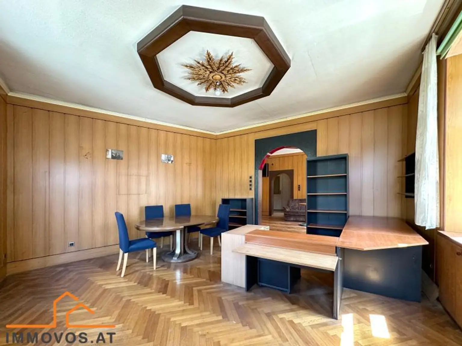 sanierungsbedürftige WOHNUNG - ALTBAU - schönes HAUS