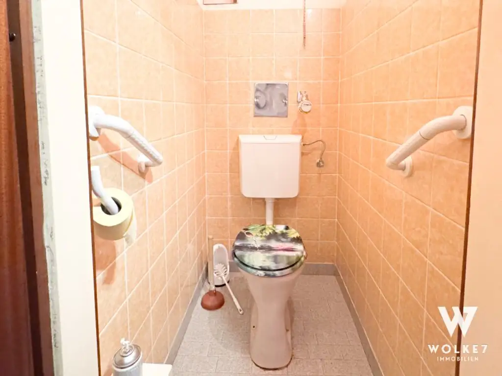 Sanierungsbedürftige 3-Zimmer-Wohnung mit Loggia, separate Küche | Türkenschanzpark | S45, 10A, 40,41,9 | Gersthof