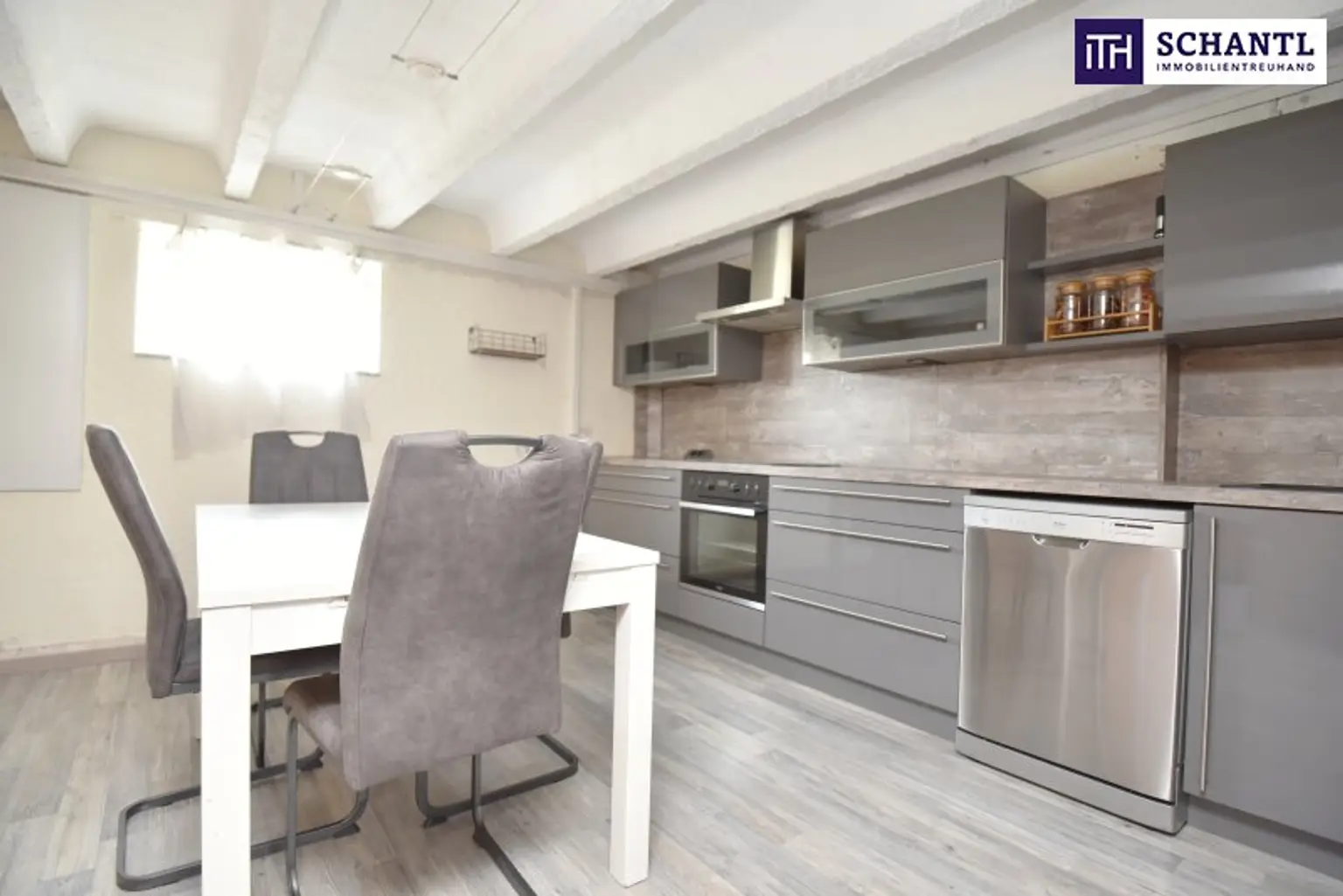 Ein Zuhause mit Raum für Leben, Generationen und Zukunft! Vielseitiges Ein- bis Zweifamilienhaus auf großem Grundstück nahe Lutzmannsburg!