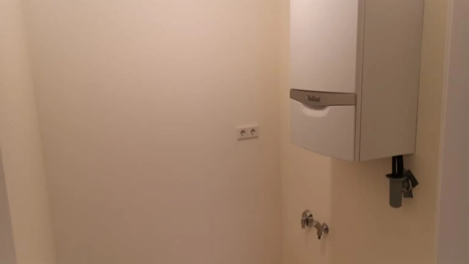 Dachgeschosswohnung der Superlative: 3 Zimmer mit viel Freifläche & Luxus pur in Citynähe : ab November zur Anmietung frei!