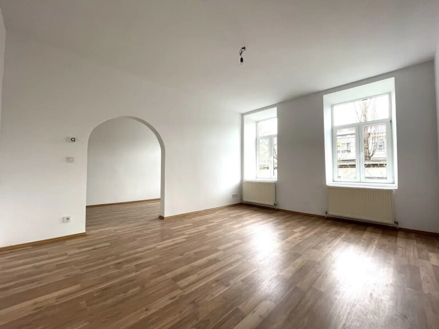 Altbaucharme- neu sanierte - 2 Zimmer Wohnung - Kleingasse