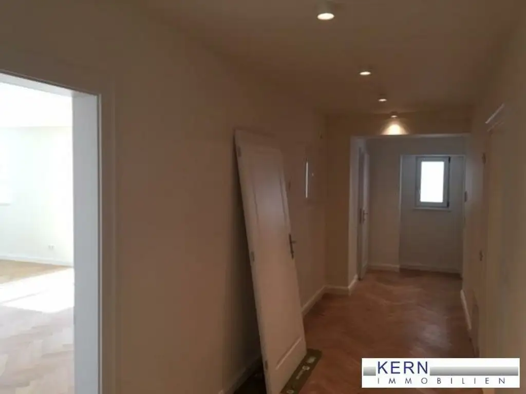 TOP-DACHTERRASSEN-WOHNUNG NÄHE URANIA -- RUHELAGE/FERNBLICK!