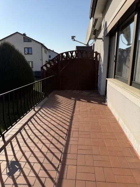 Einfamilienhaus mit ausgebautem Dachgeschoss, Vollkeller, Garage und sonnigem Garten in 3130 Herzogenburg / Oberndorf