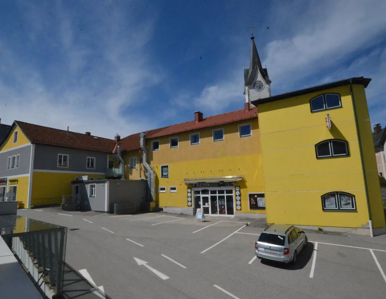 Geschäfts- u. Wohnobjekt mit Potential vis a vis Top-Sparmarkt - Zentrum Unterweissenbach (Baurecht oder Superädifikat)