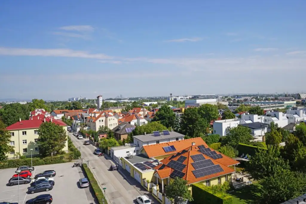 Penthouse-Wohnung | 131 m² Wfl. | 80 m² Dachterrasse mit 270°-Ausblick | PKW-Stellplatz | riesiger Gemeinschaftsgarten | im Zentrum