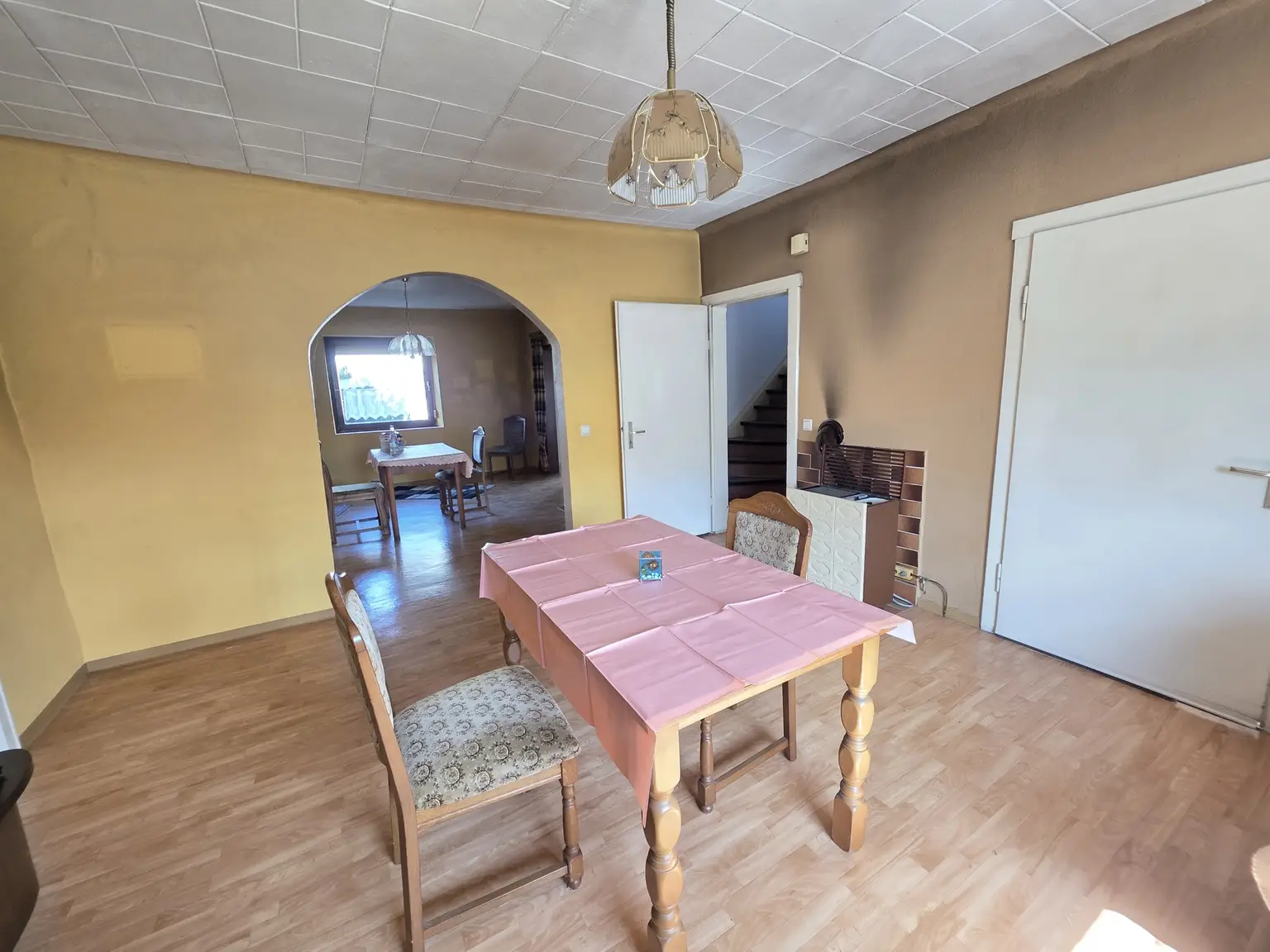 Charmantes Zuhause mit Geschichte und großem Gartenparadies...!