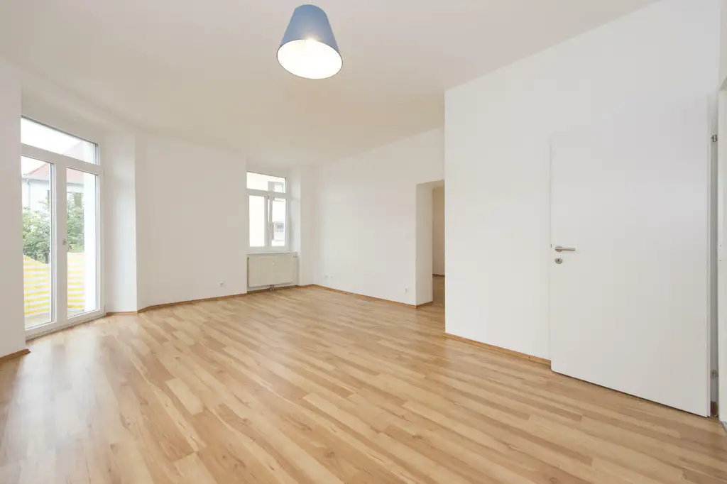 Sehr helle und moderne 2-Zimmer Wohnung mit Balkon - ab sofort verfügbar!