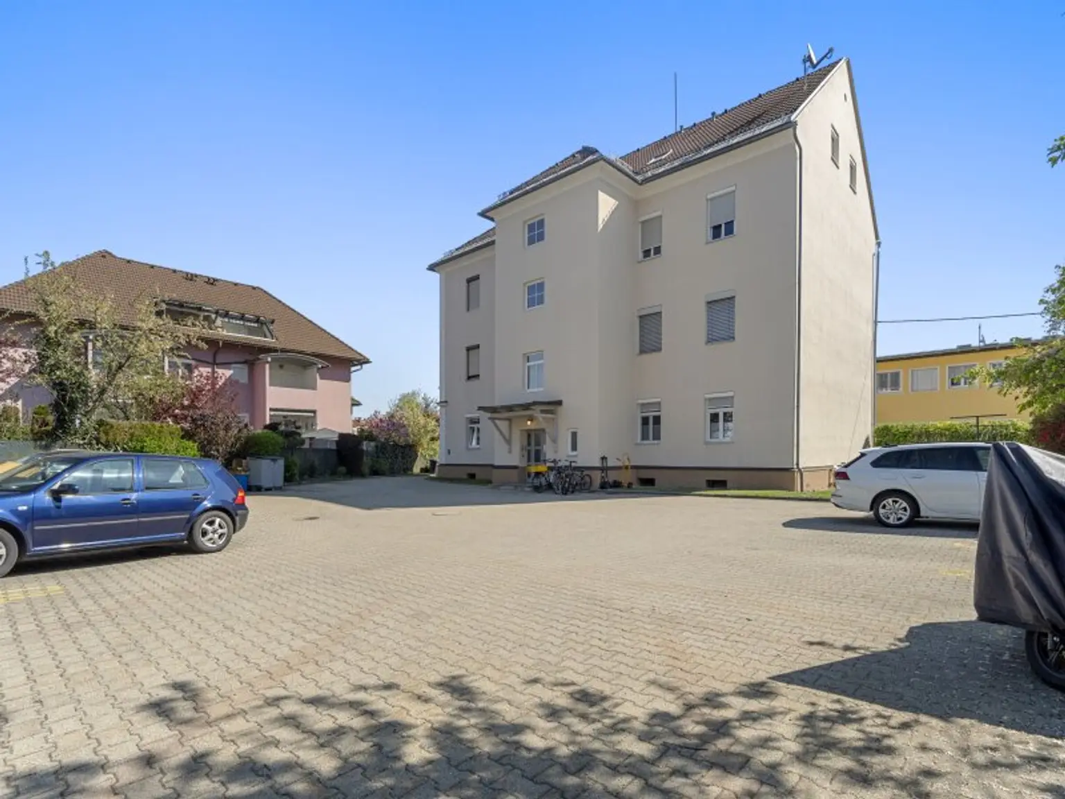 Traumhafte und kernsanierte 1,5 Zimmer Wohnung mit Parkplatz in Klagenfurt - Billrothstraße