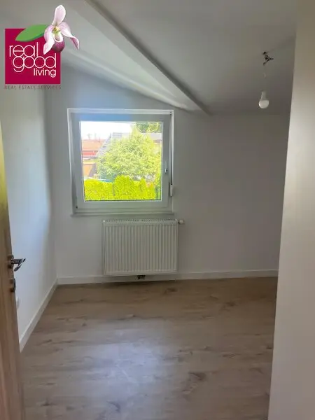 Teilmöbliertes Traumhaus in einer Kleingartensiedlung mit Pool, Garten und einem Wohnkeller