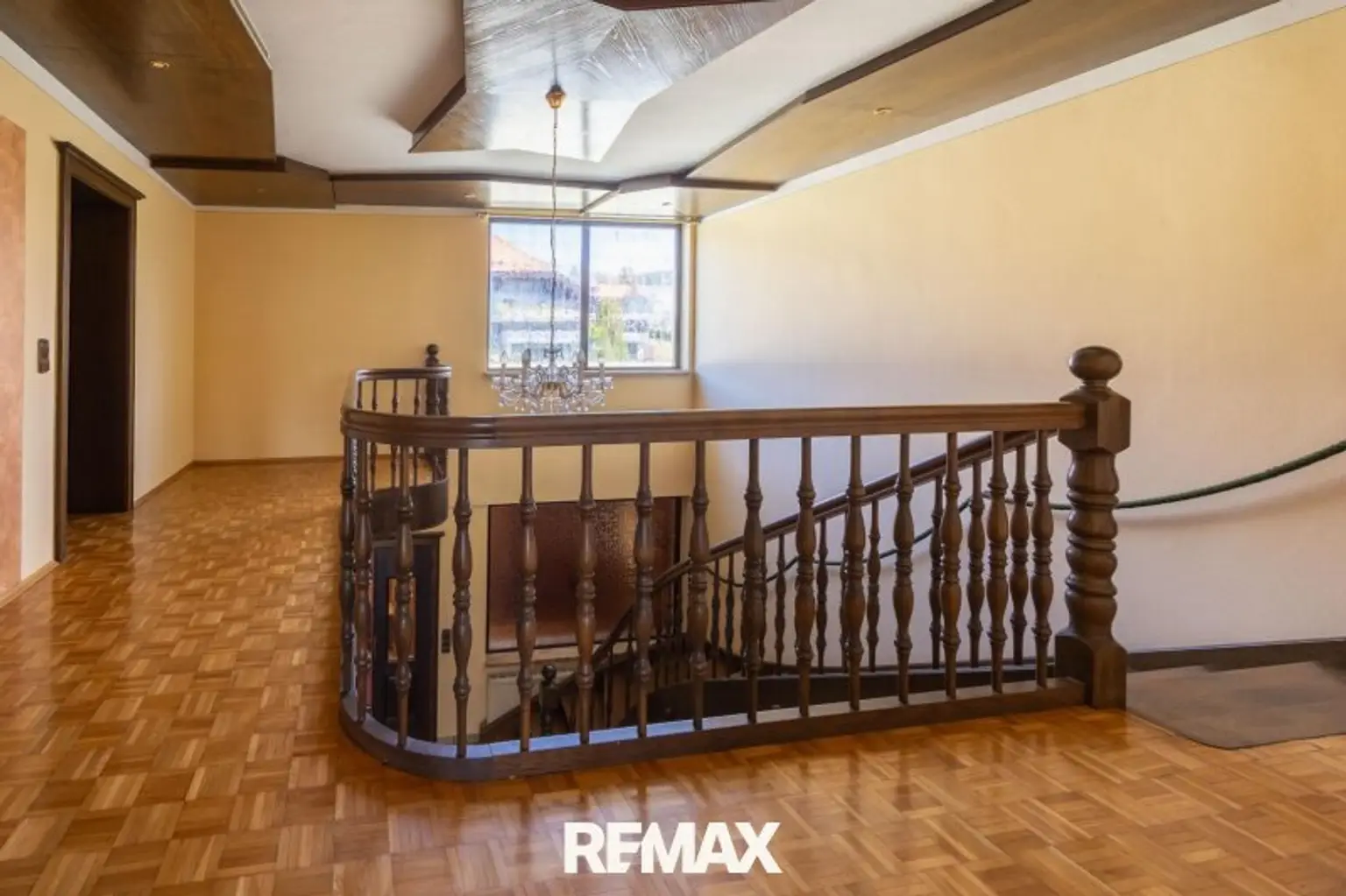 RE/MAX-Pro