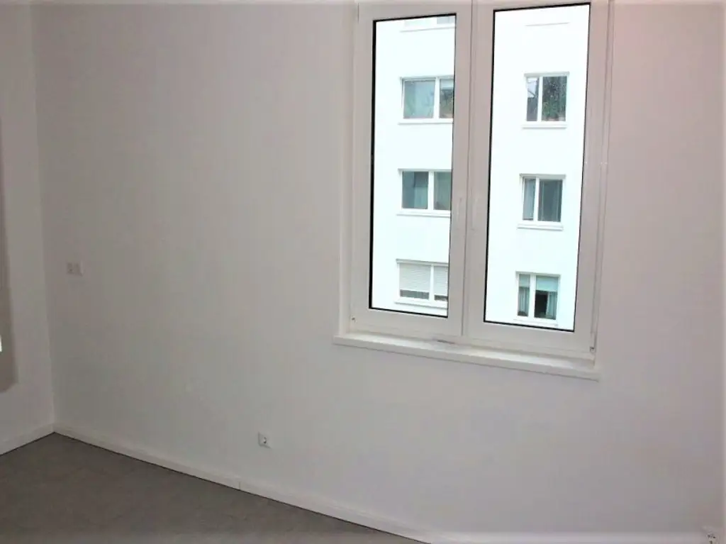 UHLANDGASSE, U1-Nähe, 64 m2 Neubau mit 3 m2 Balkon, 2 Zimmer, 2er-WG-geeignet, Wohnküche, Duschbad, 3. Liftstock