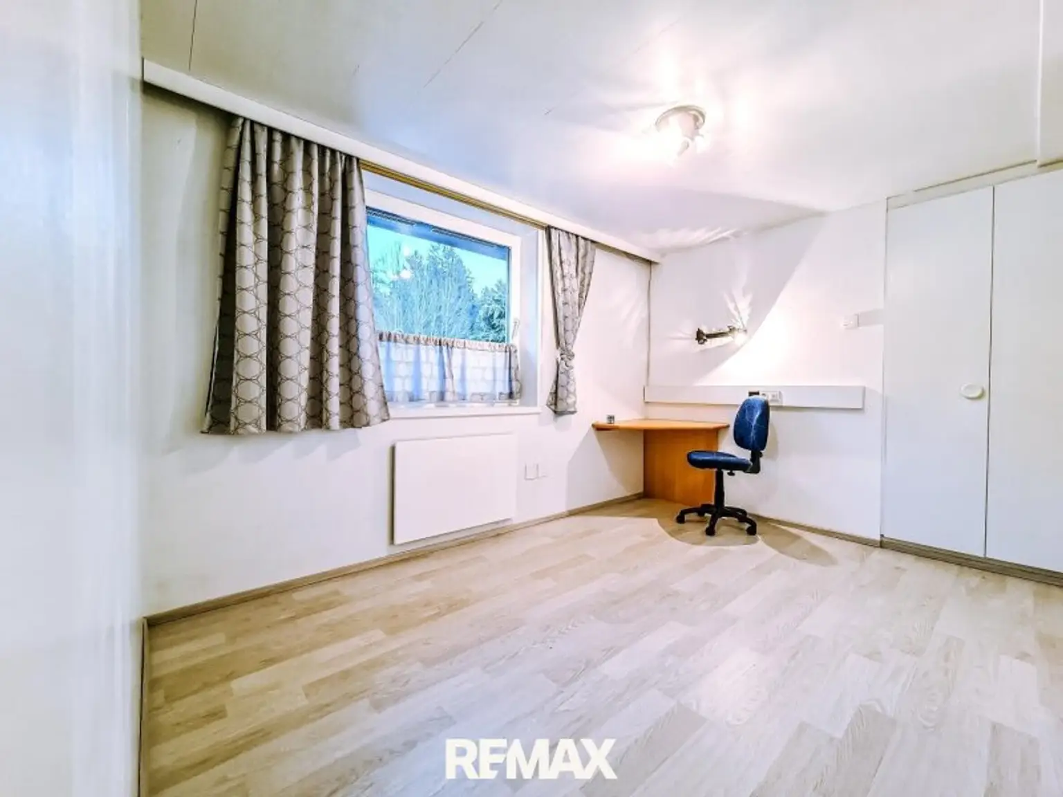 Linke Haushälfte: Schlafzimmer