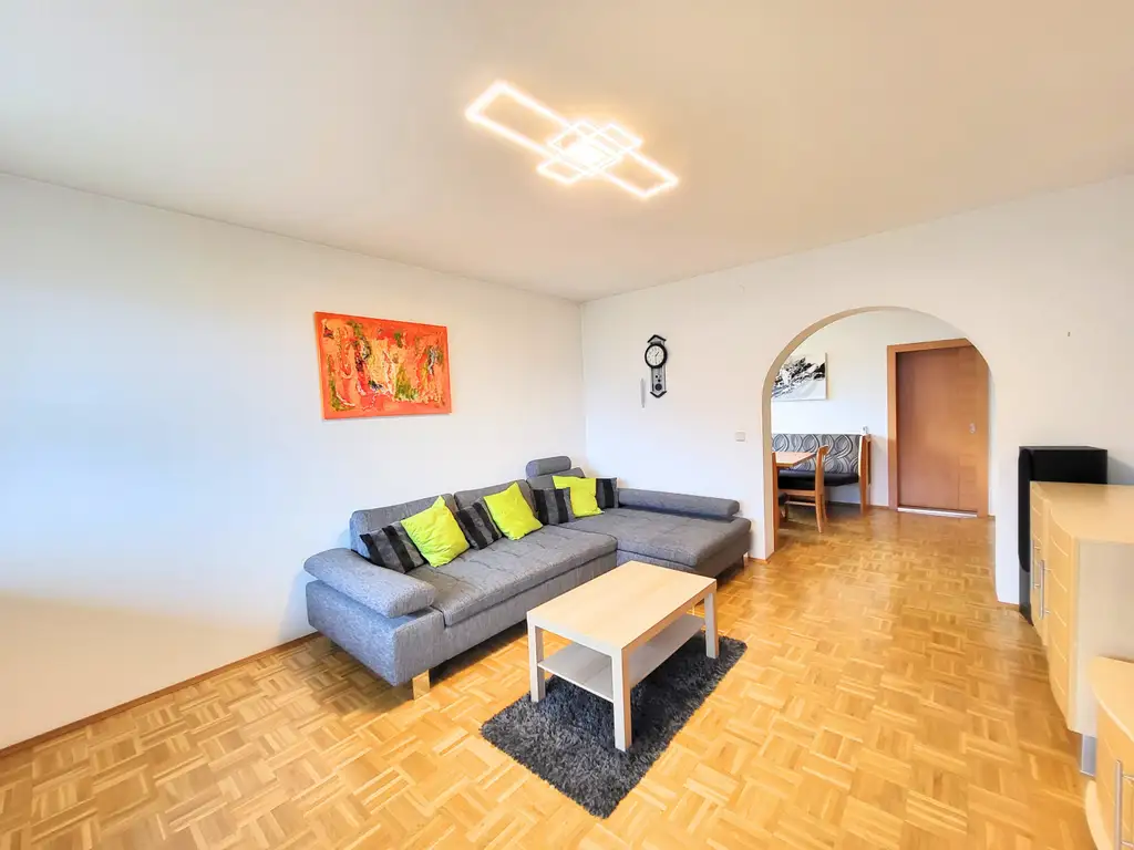 Sonnige Dachgeschosswohnung mit Traumblick über Telfs