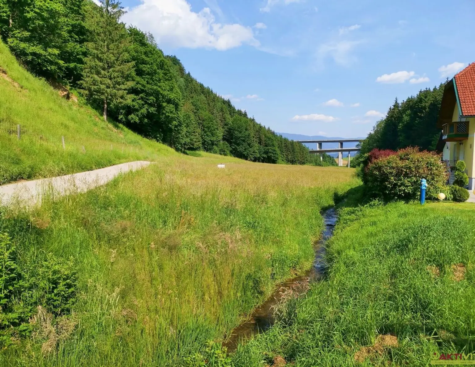 Update! - Wohnbau-Grund mit Garten-Anteil. - Ruhelage nahe St. Andrä. - Leben im Grünen.