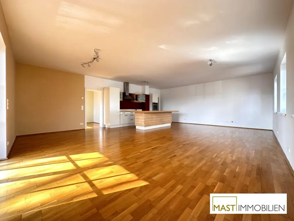 Optimal aufgeteilte 4 - Zimmer Wohnung inkl. Einbauküche & Balkon in Guntramsdorf