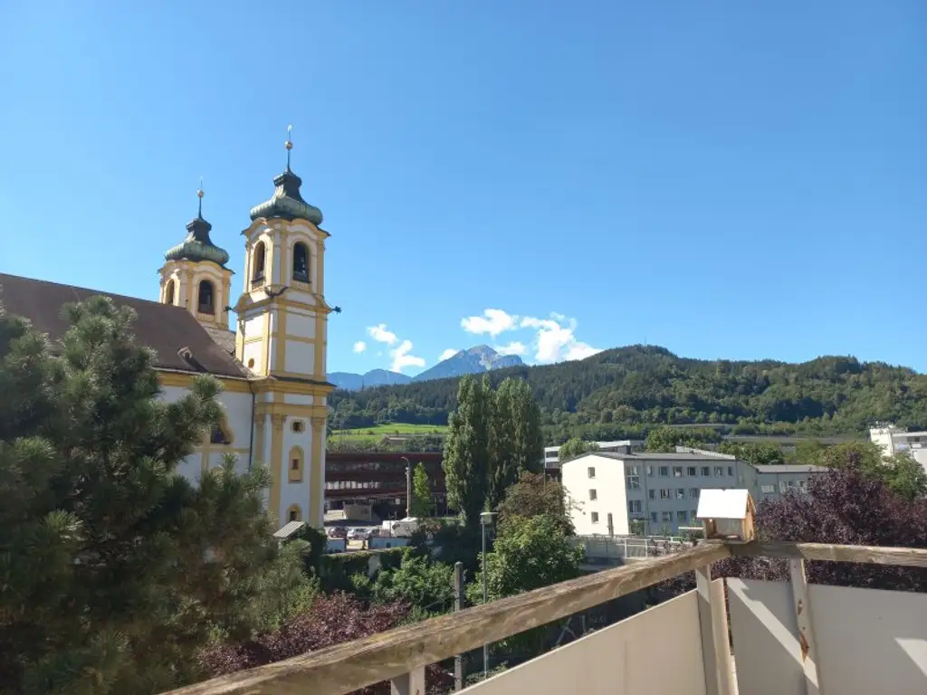 3-Zimmer-Wohnung im Dachgeschoss mit 2 Balkonen in Innsbruck-Wilten zu kaufen