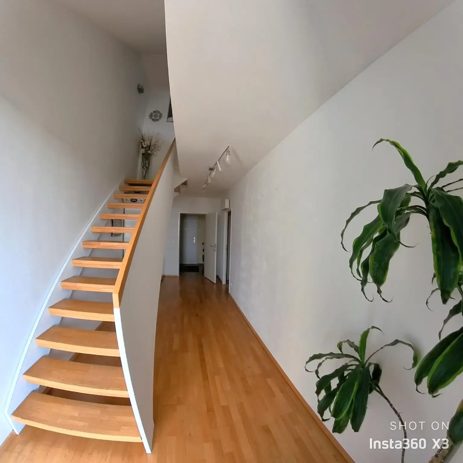 1220 Wien - Exklusive Maisonette-Dachgeschoßwohnung mit großzügiger Dachterrasse im Niedrigenergiehaus