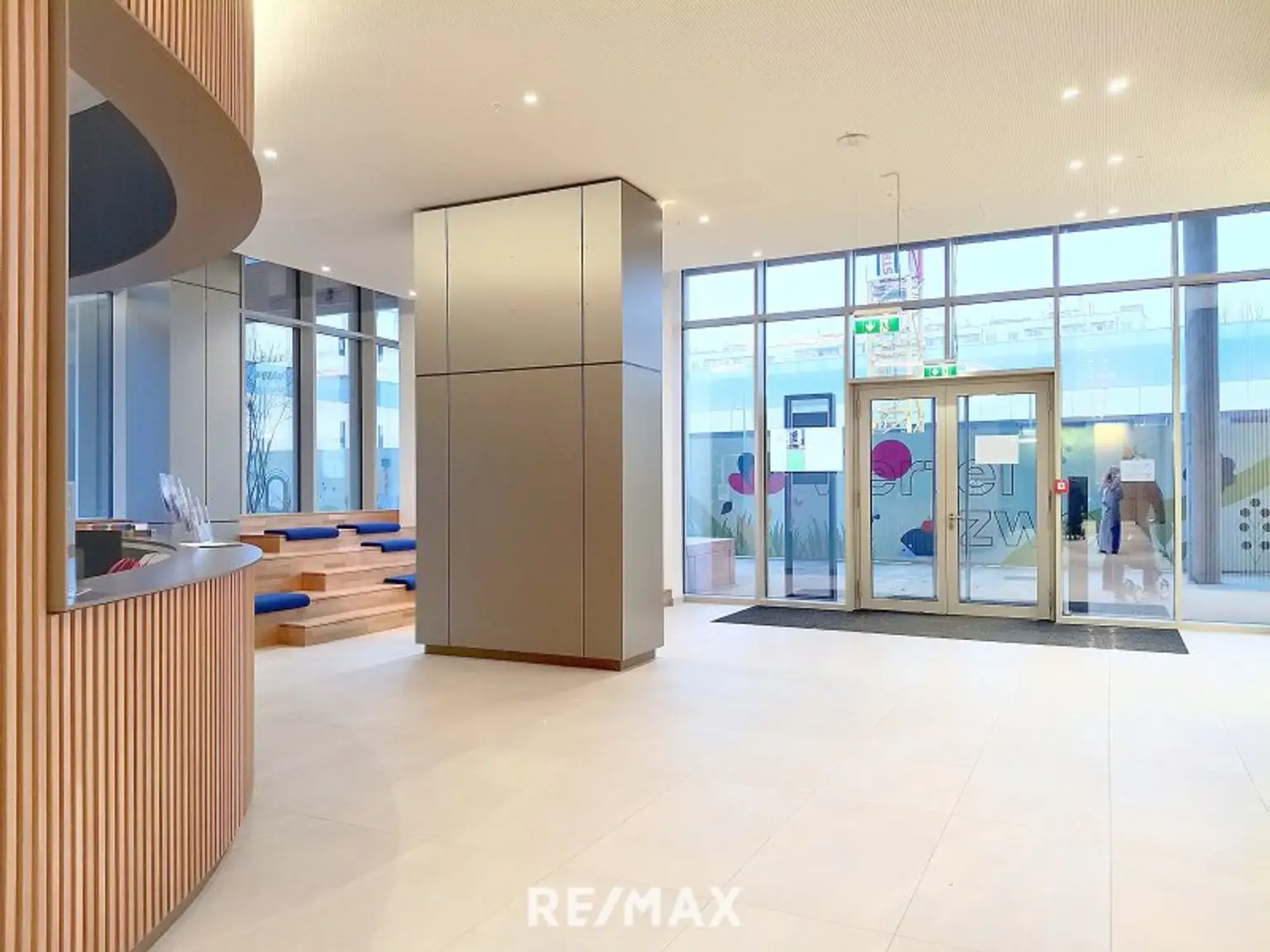 Eingangsbereich mit Concierge