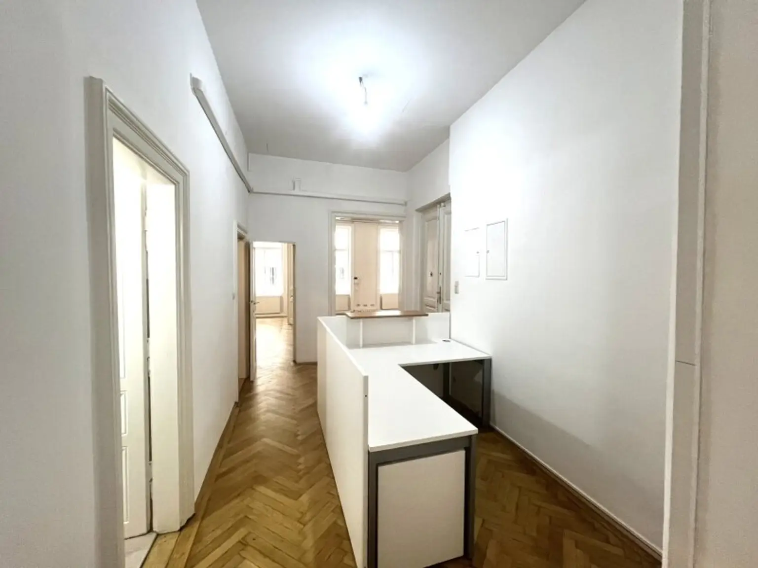Schöne, repräsentative Büro- oder Kanzleiräumlichkeiten in bester Innenstadtlage - Nähe Stephansplatz (!)