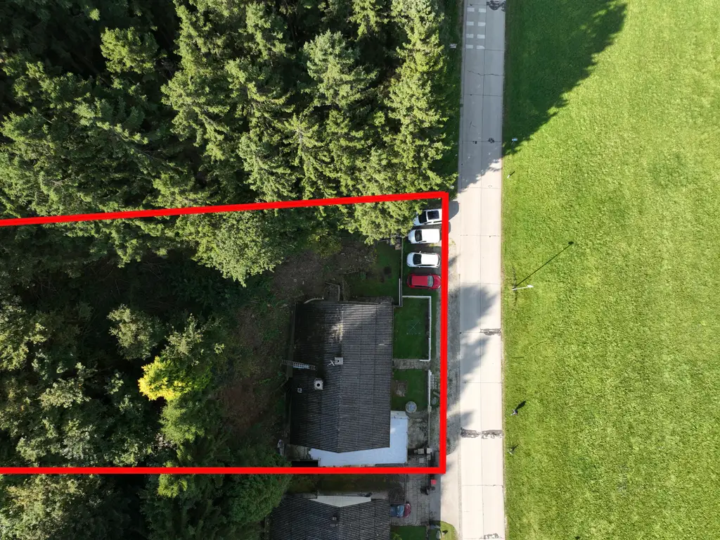 Wohnhaus mit zwei Einheiten und Donaublick